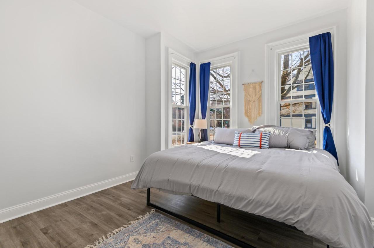Апартаменти Casa Soleada In East Rock Near Dt And Yale Som With Free Parking And King Bed Нью-Гейвен Екстер'єр фото